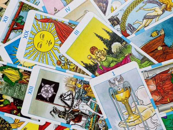 Header image for the Tarot topic page