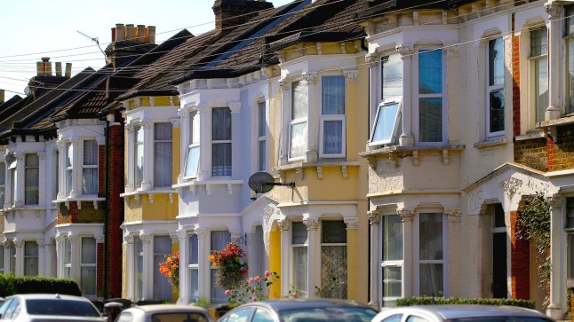Rows of residential property sit in the Thornton Heath neighbourhood of London, U.K., on Friday, Aug. 28, 2015. The fastest-rising neighborhood in London's property market isn't posh Knightsbridge or hip Shoreditch, it's Thornton Heath, an unglamorous suburb of commuter-town Croydon that's almost nine miles (14 kilometers) from Buckingham Palace. Photographer: Matthew Lloyd/Bloomberg via Getty Images