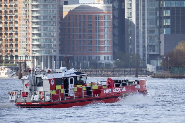 ?George Cracknell Wright 31/03/2025 London, United Kingdom Eleven year old girl falls into Thames A fire boat and a boat from the RNLI search the thames in East London after an eleven year old girl fell into the Thames earlier today. Police were called at around 13:15hrs on Monday, 31 March to reports of an 11-year-old girl who had entered the River Thames near to Barge House Causeway, E16. A large scale response is ongoing, supported by all emergency services, working together to conduct an extensive search in efforts to locate her. Her next of kin have been made aware and are being supported by officers. Photo Credit: George Cracknell Wright