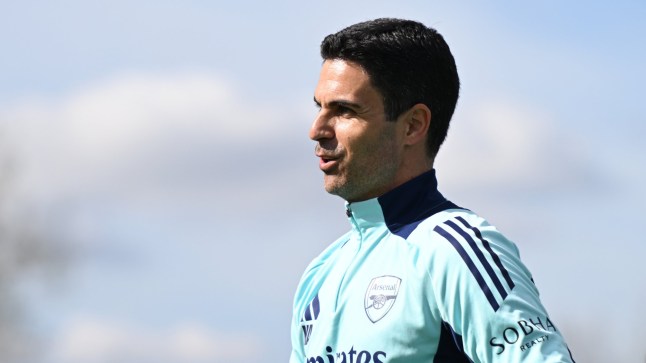 LONDON COLNEY, ENGLAND - MARCH 31: Arsenal manager Mikel Arteta during a training session at Sobha Realty Training Centre on March 31, 2025 in London Colney, England. (Photo by Stuart MacFarlane/Arsenal FC via Getty Images)