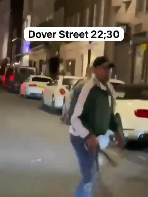 Dramatic moment men fight with machetes in the street after trying to break into nightclub